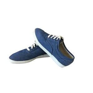 NWT Comfort Ease Women’s Canvas Shoes 9.5 W